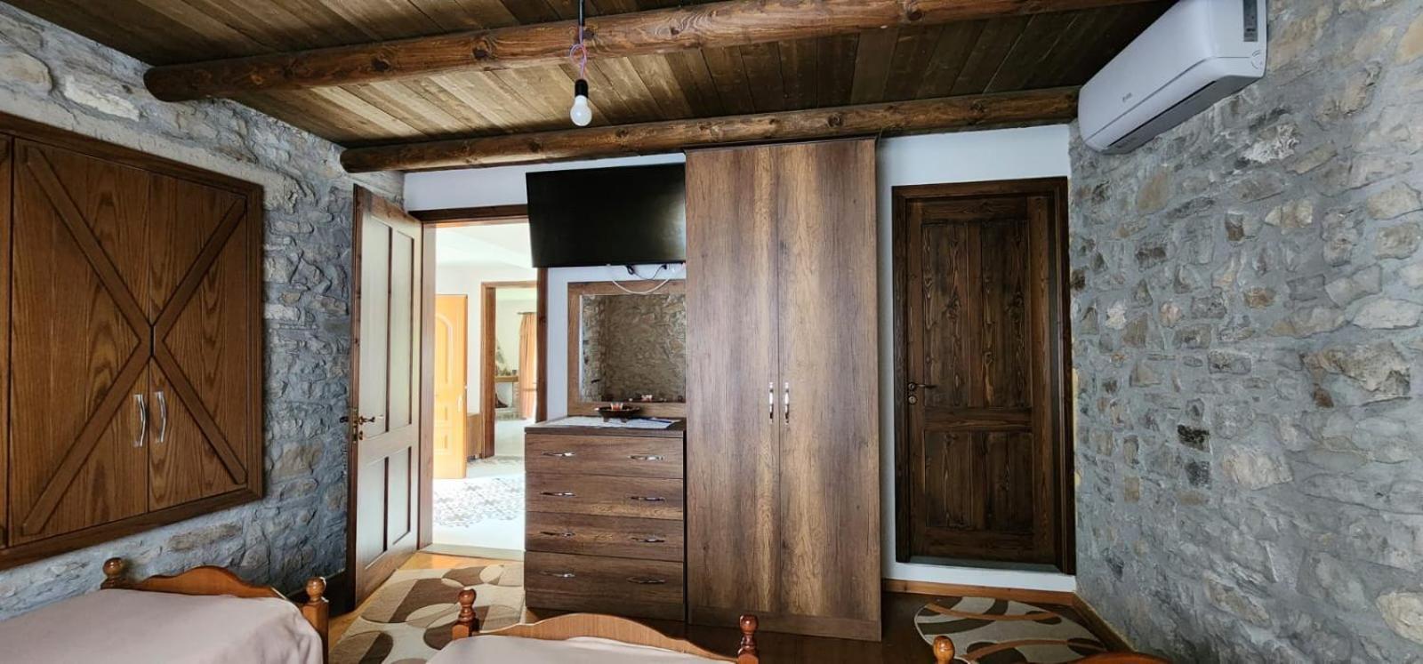 Villa Shuaipaj Saraqinishte エクステリア 写真